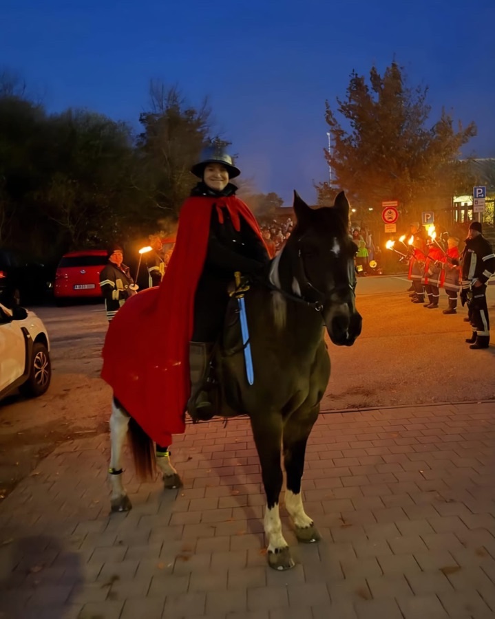 Ute mit ihrem Pferd Luca